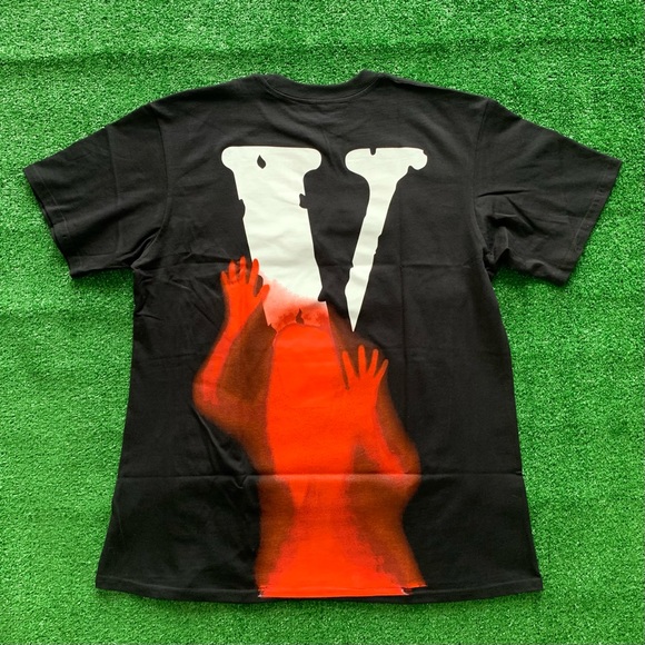 BRAND NEW SZ LG TEE